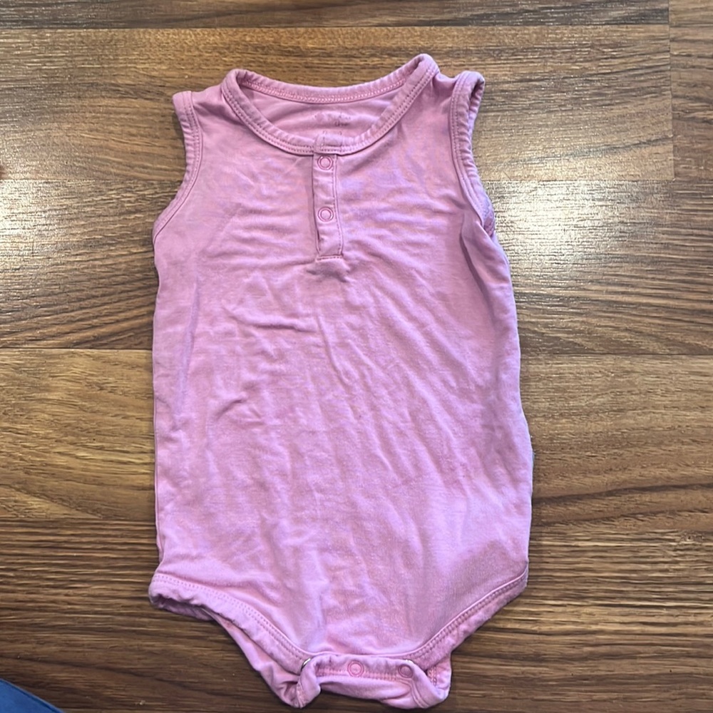 Kyte baby sleeveless bodysuit 0-3 month